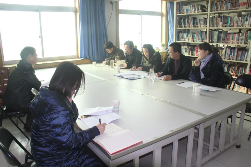 邵晓慧书记代表学院领导班子对照检查